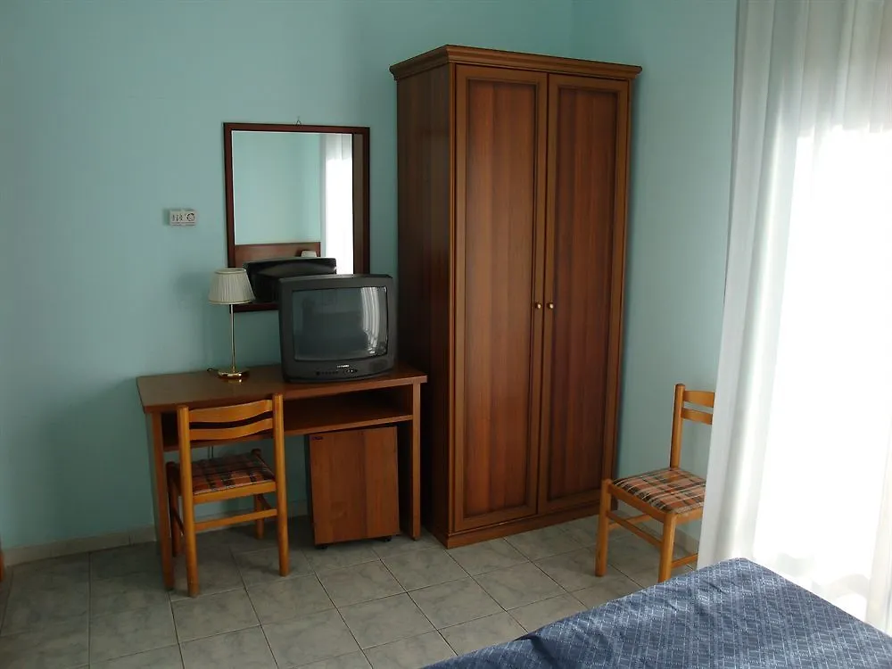 Hotel Malavoglia Aci Castello 4*,